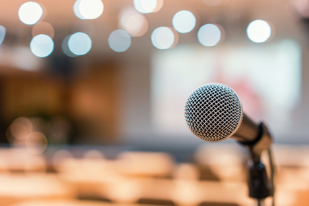 Eventos de comedia contratar monologuistas